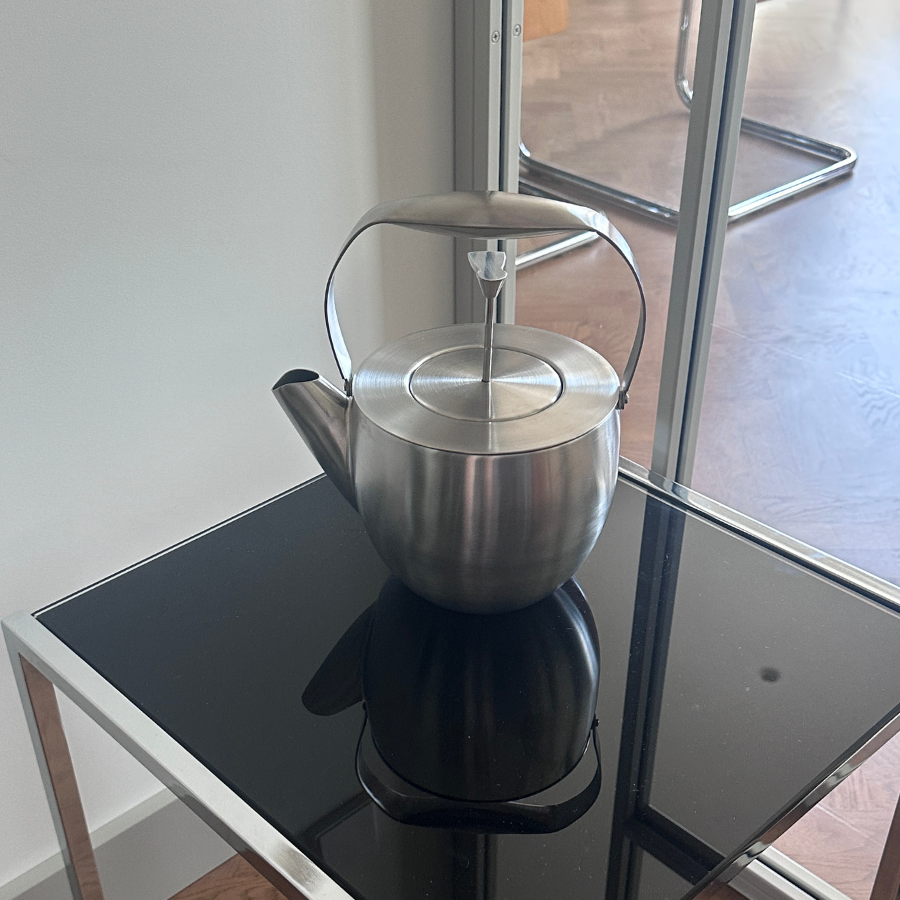 Bodum arbatinukas su tea press mechanizmu