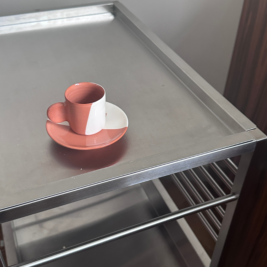 casa cubista espresso puodelis su lėkštute (juodi ir balti)