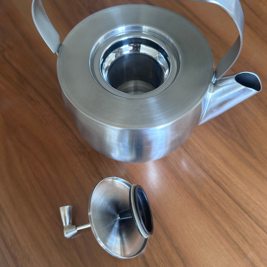 Bodum  arbatinukas su tea press mechanizmu