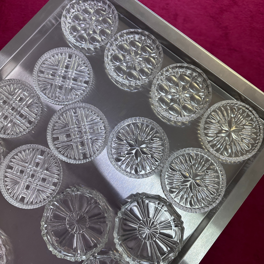 gėrimų padėkliukai (drink coasters)