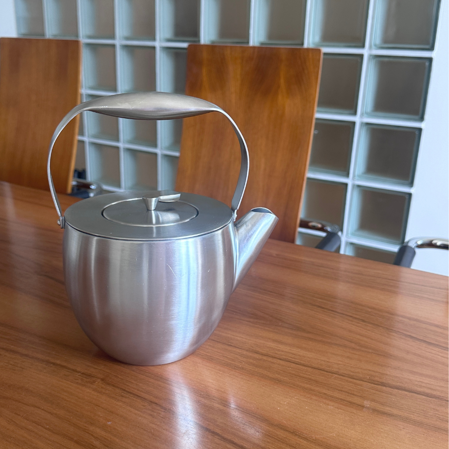Bodum  arbatinukas su tea press mechanizmu